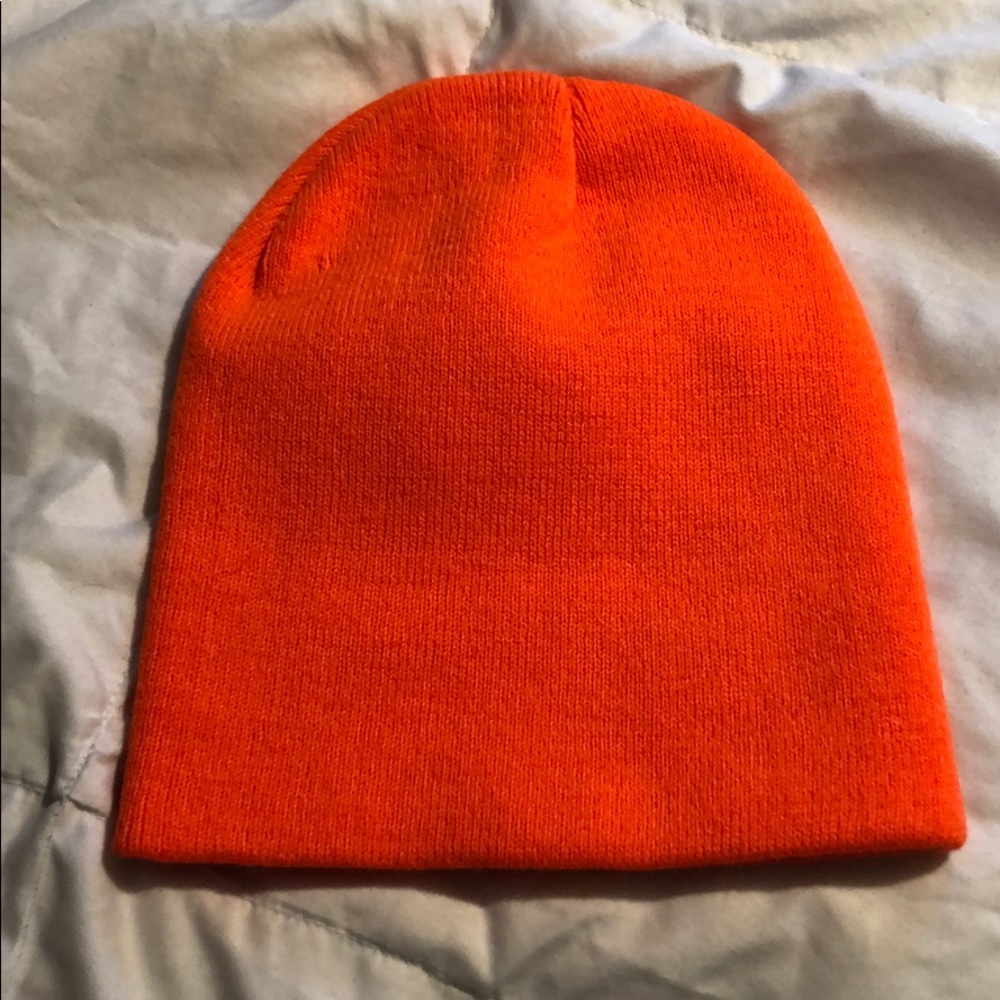 NWOT Neon orange beanie, great for hunting.